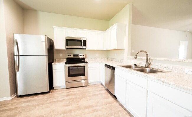 Building Photo - 44 Dunnaway Dr