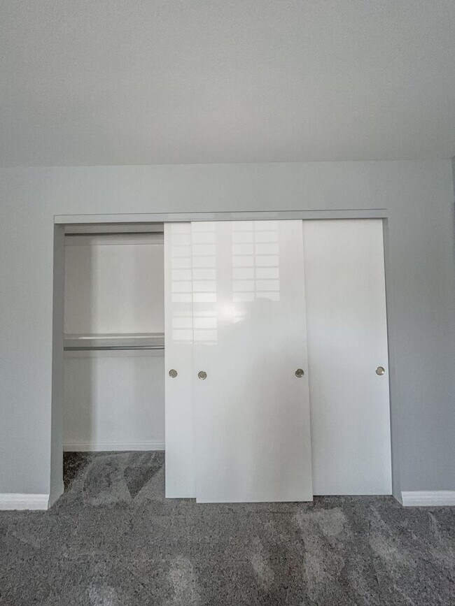 Building Photo - **COMING SOON 04/15/2026** Modern 2-Bed, 2-Bath Condo in Gated Montana Community – Silverado Ranch