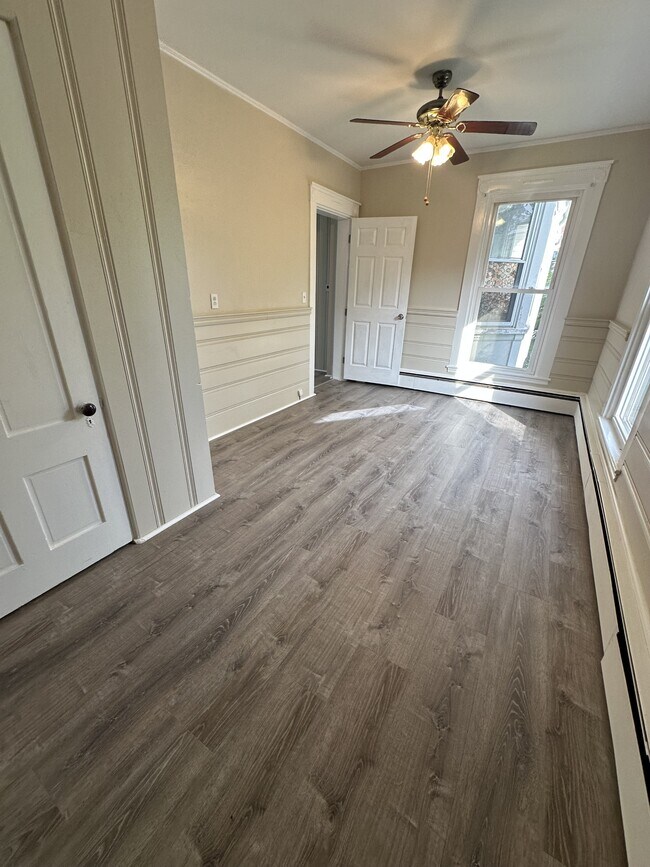 Building Photo - 73 Mt Pleasant Ave