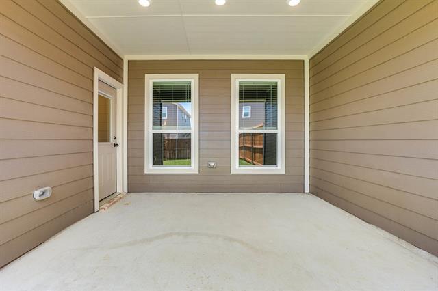 Building Photo - 648 Blackland dr