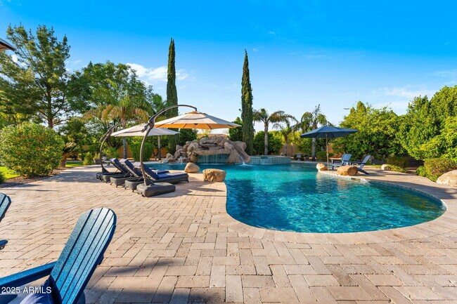 Building Photo - 3452 E Ivyglen Cir