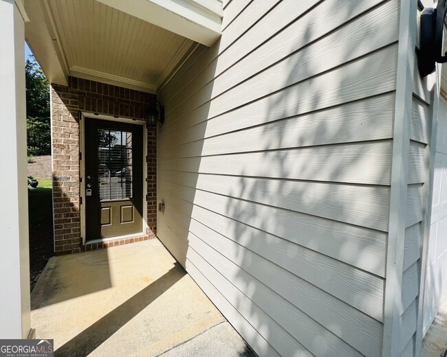 Building Photo - 256 Highland Pointe Cir E