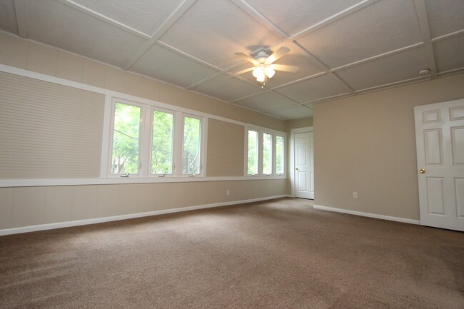 Building Photo - 1430 Sherman St SE