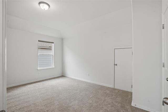 Building Photo - 1216 Rosebay Dr