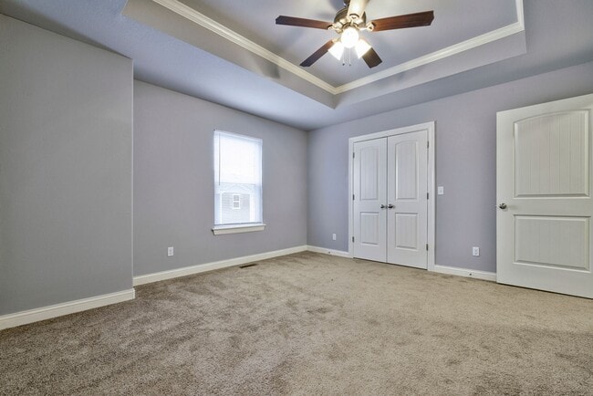 Building Photo - Beautiful 3 bed / 3.5 bath duplex with two car garage - Minutes from U of A!