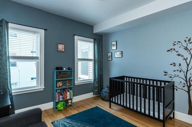 Building Photo - Rare Opportunity – Spacious 4 Bed, 2 Bath ...