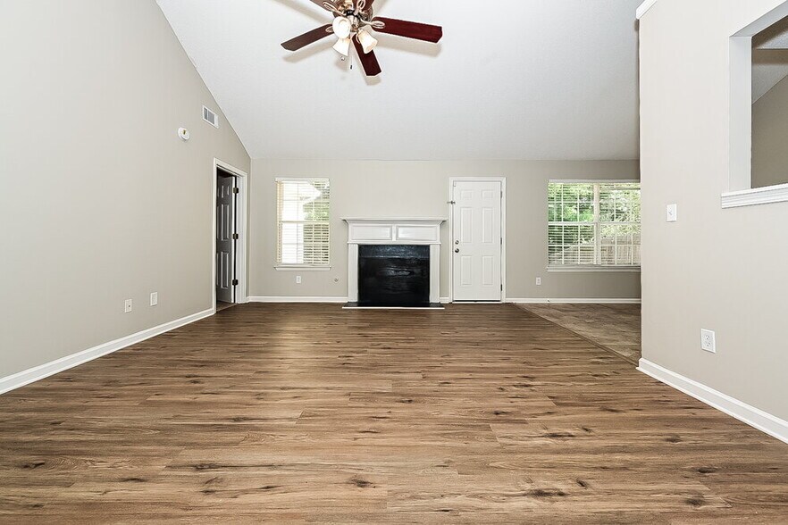 Building Photo - 10953 Tara Village Way