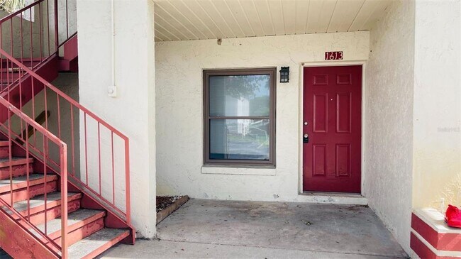 Building Photo - 1613 Little River Dr