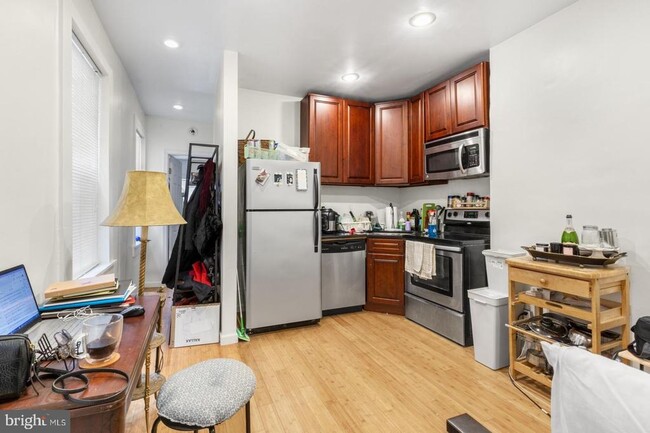 Primary Photo - 619 S 16th St