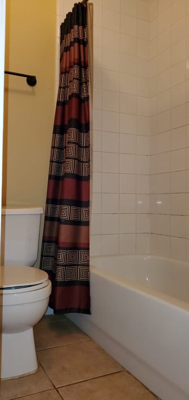 Building Photo - 7227 Colony Bend Ln