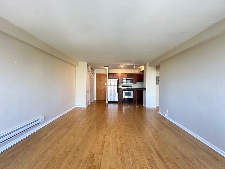 Building Photo - 4180 N Marine Dr