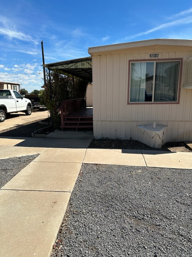 Building Photo - 2016 Carlee Dr