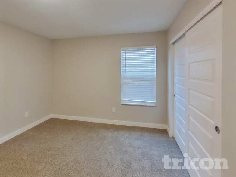 Building Photo - 4628 W Mineral Ln