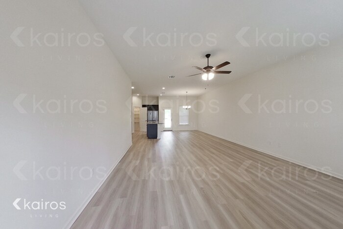 Building Photo - 112 Teddy Ln
