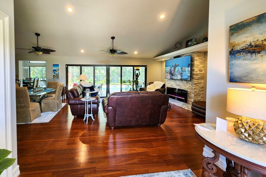 Building Photo - 28450 Winthrop Cir