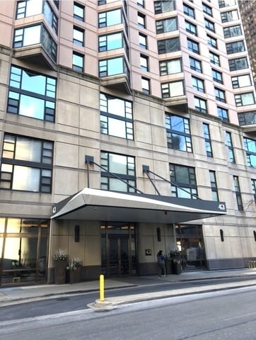 Building Photo - 401 E Ontario St