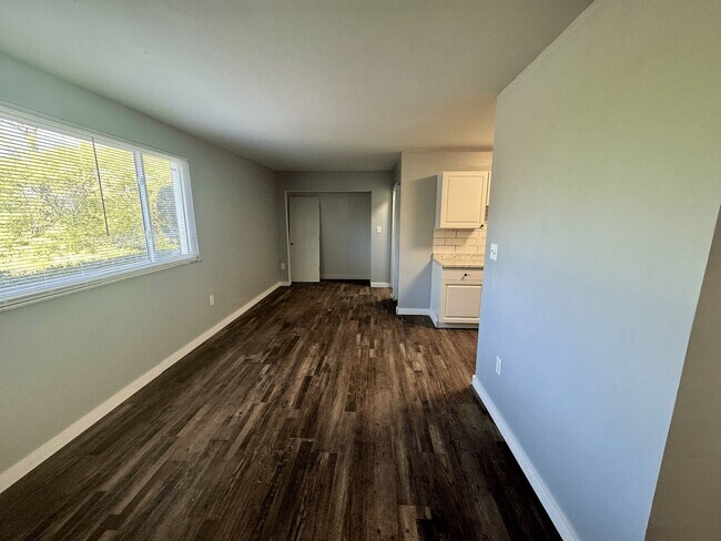 Building Photo - 3217 Wilmington Pike