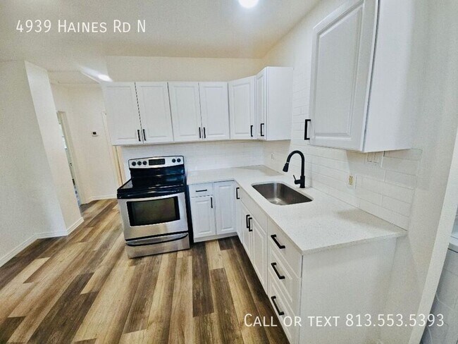 Building Photo - 4939 Haines Rd N