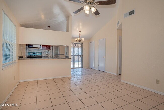 Building Photo - 11450 Sundrop Ct