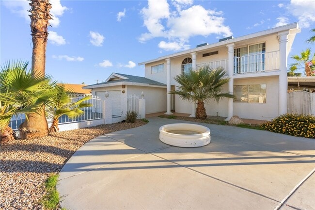 Building Photo - 2419 E Vegas Valley Dr