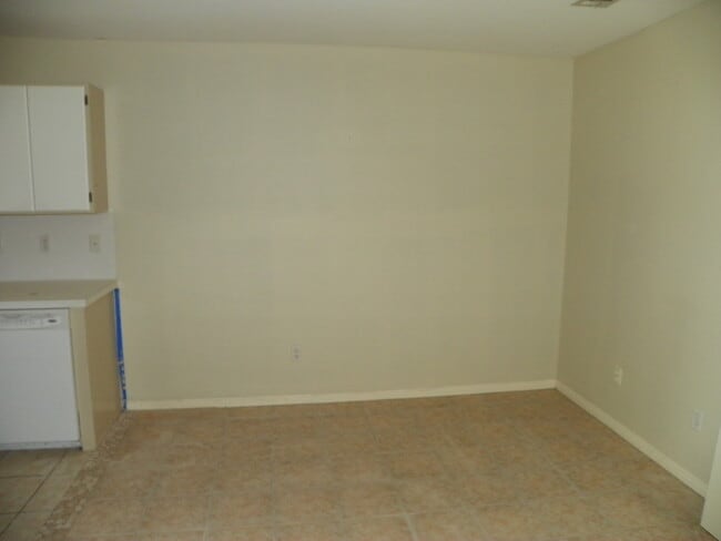 Building Photo - 509.511 Texas Ave