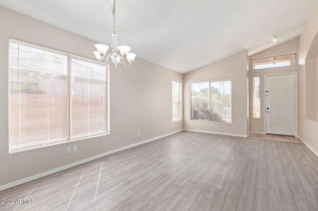 Building Photo - Beautiful home in Chandler!