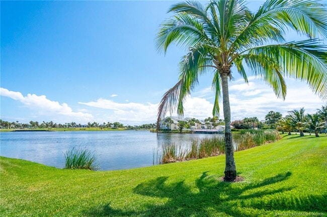 Building Photo - 5601 NE Gulfstream Way