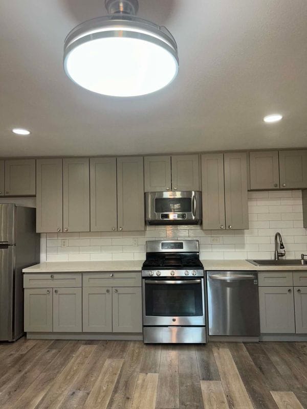 Building Photo - 445 E Francis St