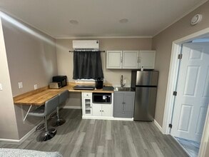 Building Photo - 5327 Norrisville Rd