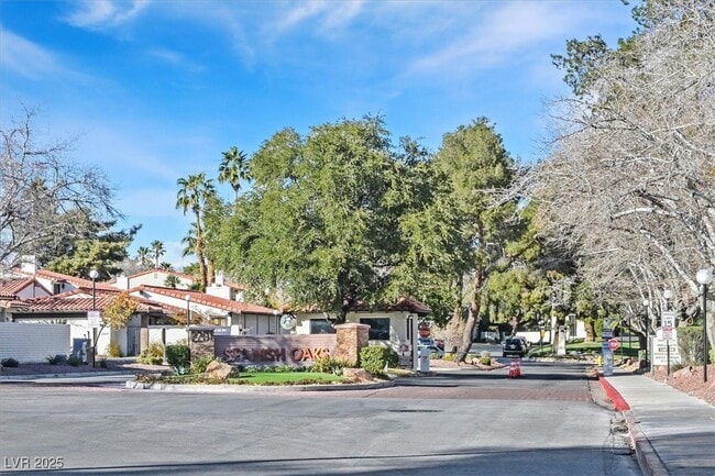 Building Photo - 3304 Cll De El Cortez