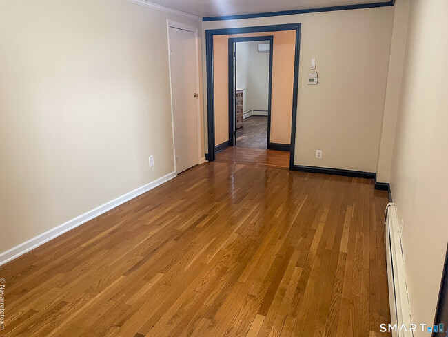 Building Photo - 155 Bouton St