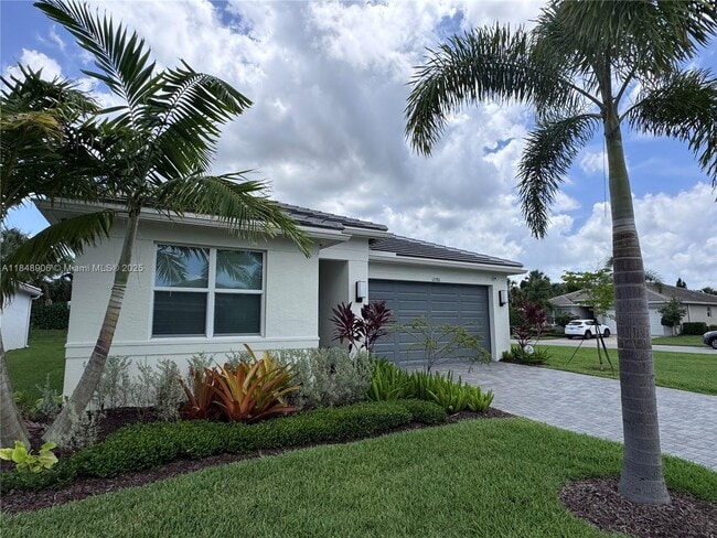 Building Photo - 12780 SW Clear Water Way