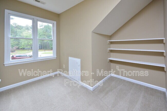 Building Photo - 11 Tarawa Terrace