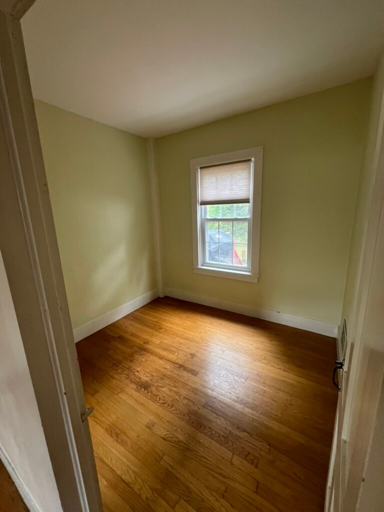 office space - 104 Main St