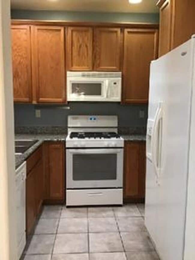 Building Photo - 8180 Crystal Walk Cir