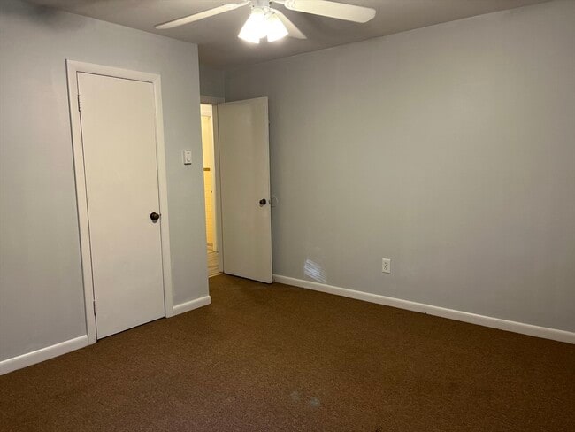 Building Photo - 56 Morton Station Rd