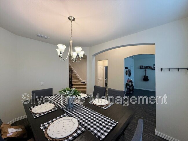 Building Photo - 1109 Pinnacle Ridge Rd