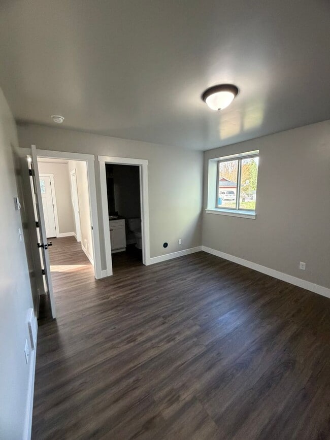 Building Photo - 119 Saddle Loop