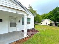 Building Photo - 714 S Franklin St