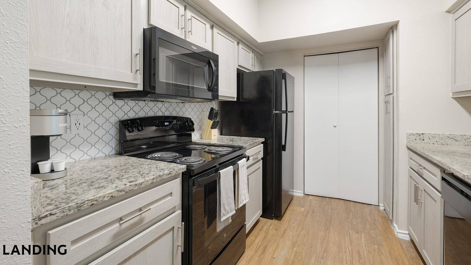 Building Photo - 165 Forestbrook Dr