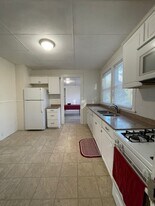 Building Photo - 1072 Ellicott St