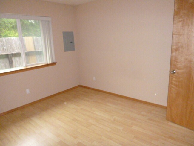 Building Photo - 1030 Mt Olympus Ave SE