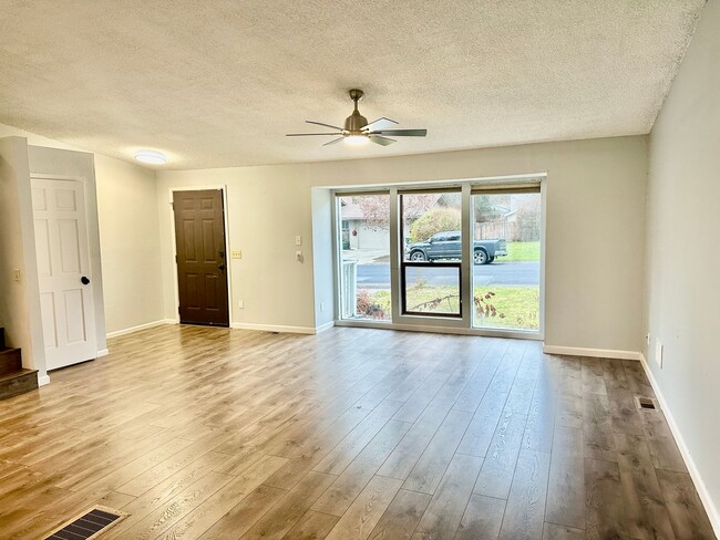 Building Photo - Indian Trail Rental Available Now