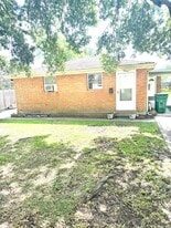 Building Photo - 945 & 949 Helios Ave
