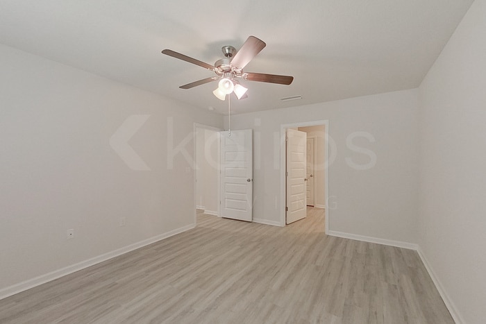 Building Photo - 317 Monarch Ln