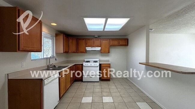 Building Photo - 21212 Multnomah Rd