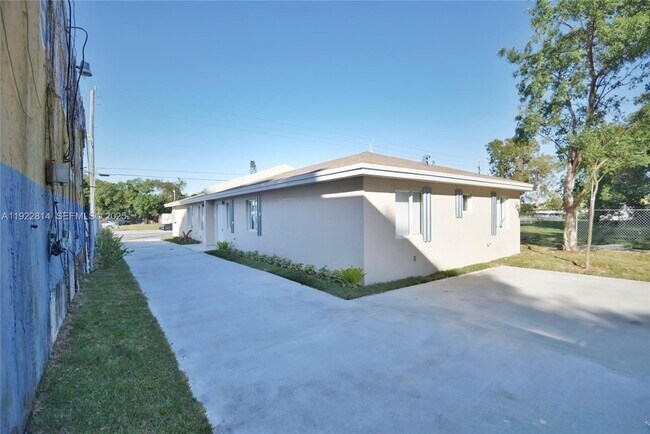 Building Photo - 1980 NW 54th St