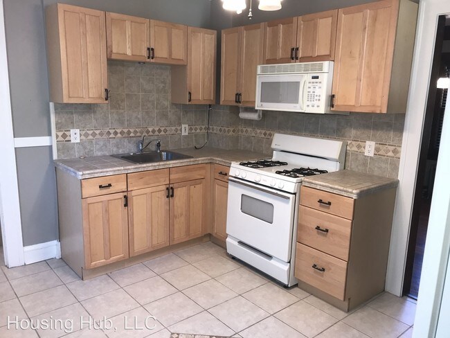 Building Photo - 3 br, 1 bath House - 3250 Humboldt Ave N