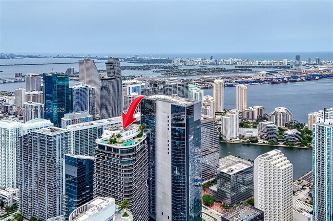 Building Photo - 801 S Miami Ave