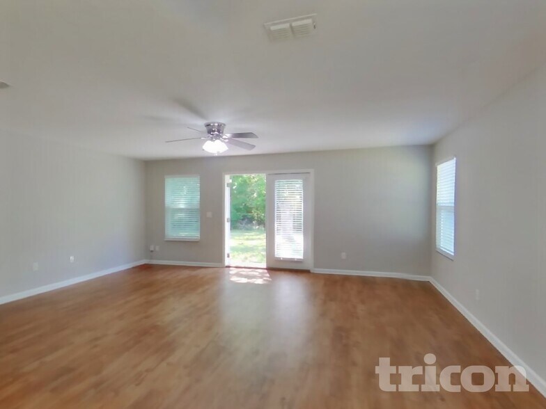 Building Photo - 4480 Glendas Meadow Dr